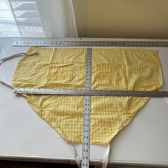 Vintage Womens Kitchen Apron Yellow and White Gingham Checker Waist Tie Pockets - Picture 2 of 8